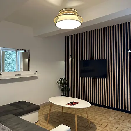 - Centre - 2 Apartment